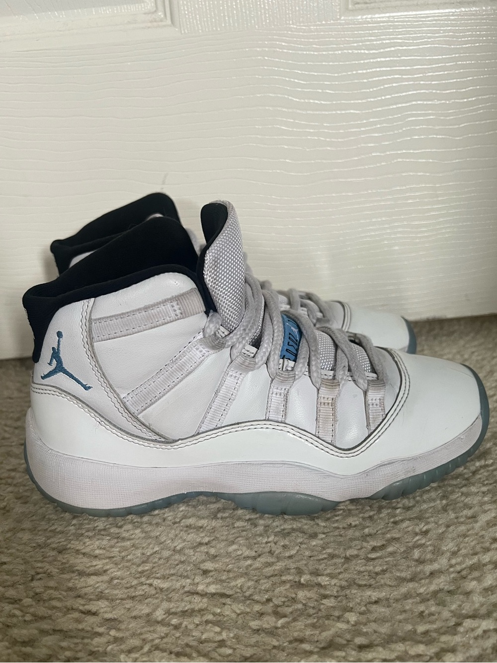 Jordan 11 Retro 4Y